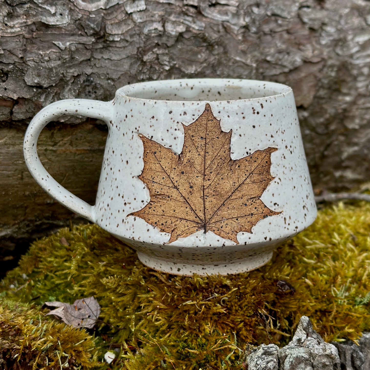 Maple Leaf Mug White Gloss 12oz