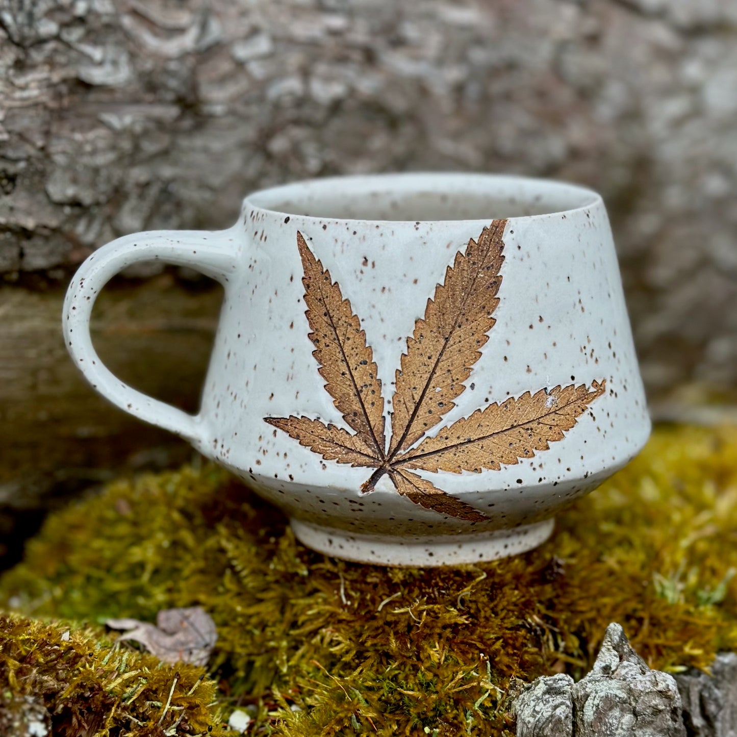 Vermont Cannabis Leaf Mug in White Gloss 12oz