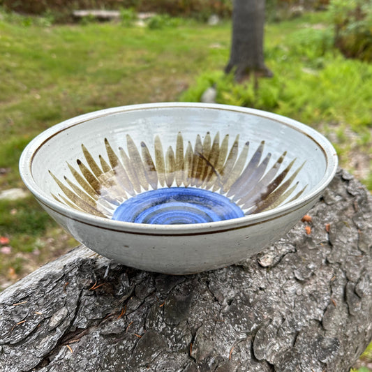 Sunflower Medium Serving Bowl
